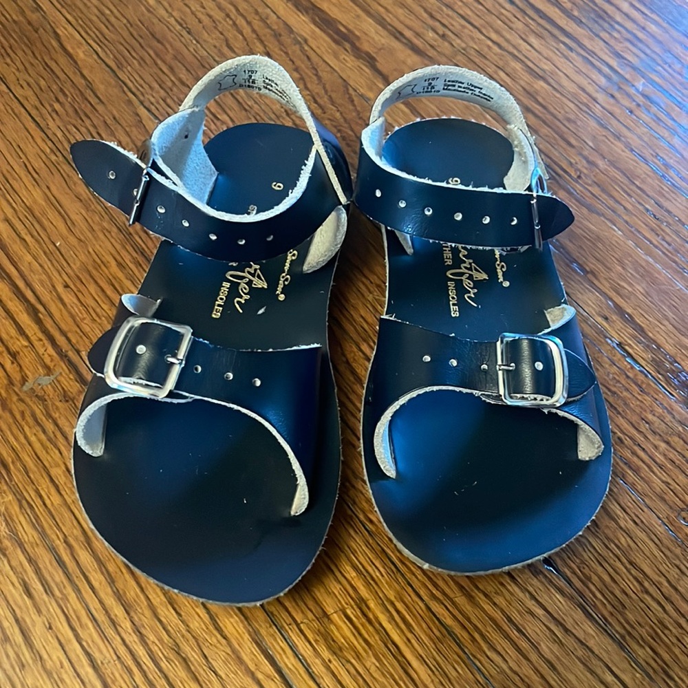 sun-sun sandals surfer size 9T